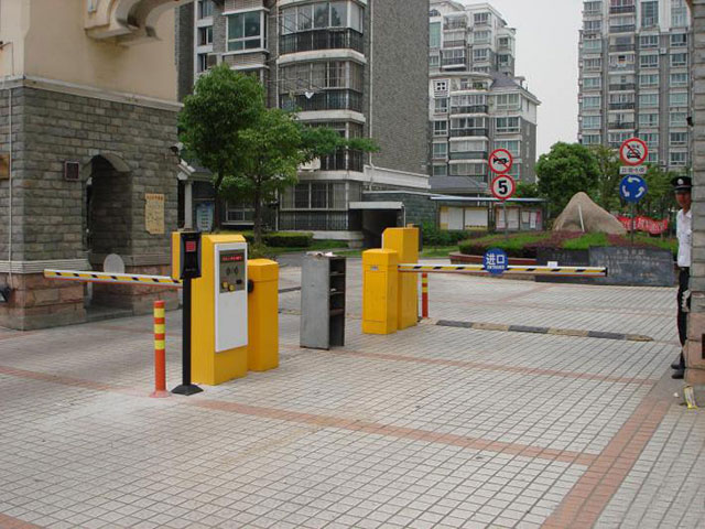 ����ͣ܇��ϵ�y